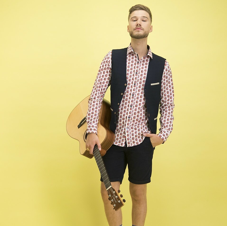 Hemd Brood guitar Man