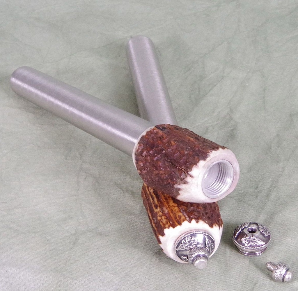 Flachmann mit Schnupftabak